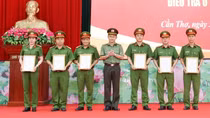 Bổ nhiệm 71 điều tra viên Công an cấp xã ở TP Cần Thơ