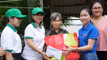 FE CREDIT mang “Xuân chia sẻ - Tết yêu thương” đến với bà con nghèo huyện Cần Giờ