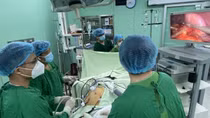 Bệnh viện 30-4 phẫu thuật thành công nội soi cắt u nang lớn ở lách