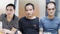 Phát hiện 3 đối tượng truy nã khi tiếp nhận công dân xuất cảnh trái phép