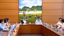 Lực lượng bảo vệ ANTT ở cơ sở tham gia hướng dẫn, giúp đỡ người dân không vi phạm pháp luật