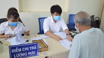 Từ 14/8, chi trả lương hưu, trợ cấp bảo hiểm xã hội theo mức mới
