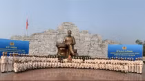 Phụ nữ CAND báo công dâng Bác