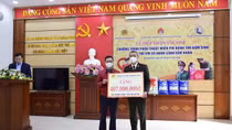 Công an tỉnh Quảng Ninh ủng hộ 407 triệu đồng chương trình “Trái tim cho em”