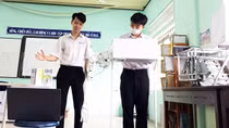 Cậu bé trường làng đoạt giải Nhì cuộc thi sáng tạo cấp quốc gia