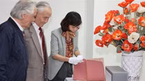 Chuyện ít biết về nhạc sĩ Hoàng Long, Hoàng Lân và những tài liệu đặc biệt được trao tặng