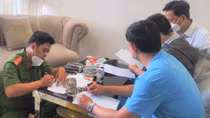 Láo nháo như...phòng khám tư nhân