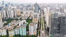 Sau khi cơ quan, tổ chức di dời khỏi nội đô, nhiều chung cư, nhà thương mại lại "mọc" lên