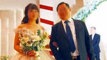 Gia đình “hot girl Bắc Giang”: Nghèo khó, xấu hổ vì con