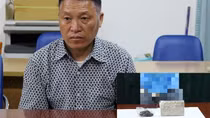 Bắt đối tượng vận chuyển 1 bánh heroin và nhựa thuốc phiện