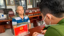 Bị truy xét, tên trộm cạo đầu, cải trang, sống "ẩn mình chờ thời"