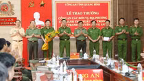 Trao thưởng thành tích đấu tranh thành công các chuyên án, vụ án