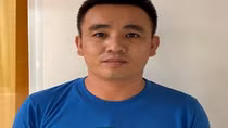 Kẻ cầm đầu đường dây tổ chức xuất cảnh trái phép ra đầu thú