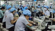Chủ động nguyên phụ liệu trong nước, tránh bẫy… gia công