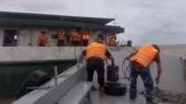 Tiến hành trục vớt tàu chở hơn 1 nghìn tấn dầu gặp nạn ở Thái Bình