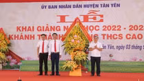 Thứ trưởng Nguyễn Văn Long dự khai giảng Trường THCS Cao Xá, Bắc Giang