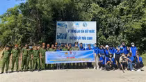 Tuổi trẻ Công an Khánh Hòa tuyên truyền về an toàn giao thông, tác hại rượu bia