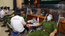 Tuổi trẻ khối cơ quan Bộ Tư lệnh Cảnh sát cơ động hiến 300 đơn vị máu