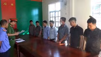 Khởi tố nhiều cán bộ tiếp tay phá rừng