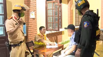 Ngày đầu ra quân, bắt giữ nhiều “quái xế” náo loạn đường phố Cố đô Huế