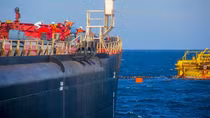 Petrovietnam tham gia vào việc bình ổn thị trường xăng dầu