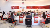 Ngân hàng đẩy mạnh giải ngân gói hỗ trợ lãi suất 40.000 tỷ