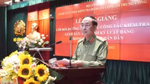Khai giảng lớp bồi dưỡng nghiệp vụ về kiểm tra, giám sát, thi hành kỷ luật Đảng trong CAND
