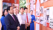 Tưởng niệm 111 năm ngày Bác Hồ ra đi tìm đường cứu nước