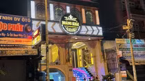 Kiểm tra quán karaoke, phát hiện 42 người dương tính với ma túy