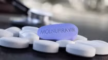 Bộ Y tế thông tin về tác dụng phụ của thuốc Molnupiravir điều trị COVID-19