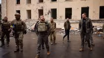 Tổng thống Ukraine rời thủ đô, tới Kharkov sa thải lãnh đạo an ninh địa phương