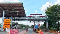 Chính phủ yêu cầu đẩy nhanh tiến độ dự án thu phí không dừng của VEC