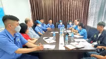 Giám đốc “bêu” ảnh cắt cổ công nhân đã có thư xin lỗi