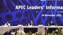 Chủ tịch nước dự đối thoại giữa các Nhà lãnh đạo APEC với khách mời