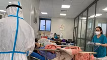 Dịch lên đỉnh, bác sĩ F0 điều trị bệnh nhân F0 (bài cuối)