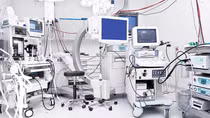 Mua sắm trang thiết bị y tế không được cao hơn giá kê khai