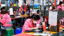 Ổn định, phát triển thị trường lao động, chăm lo đời sống người lao động