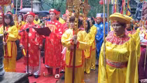 Đừng để biến tướng những lễ hội ngày xuân