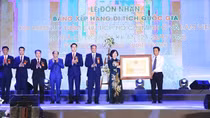 Đón Bằng di tích quốc gia địa điểm lưu niệm Bác Hồ ở và làm việc năm 1945