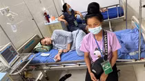 Một gia đình khốn khổ ở bản Pá Bó