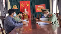 Tổ chức cho 2 người Trung Quốc ở lại Việt Nam trái phép