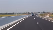 Hoàn thiện báo cáo Quốc hội chủ trương đầu tư ba dự án cao tốc