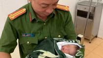 Trưởng Công an xã làm “bà đỡ” cho thai phụ ngay trên đường