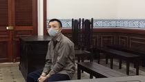 Phóng hỏa đốt nhà người thân vì "giàu hơn mình"
