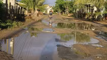 Cử tri tiếp tục yêu cầu hoàn trả nguyên trạng đường giao thông nông thôn