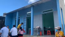 Bạn đọc Báo CAND và các nhà hảo tâm hỗ trợ xây nhà cho gia đình ông tâm thần, cháu bại não