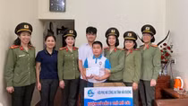 Hạnh phúc khi làm “Mẹ đỡ đầu” 3 trẻ mồ côi