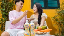 Thức uống "vị xưa" gây sốt giới trẻ trong diện mạo mới lạ