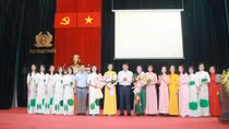 Mít tinh và gặp mặt nhân ngày phụ nữ Việt Nam