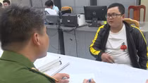 Lời khai của kẻ dùng súng giả để cướp ngân hàng